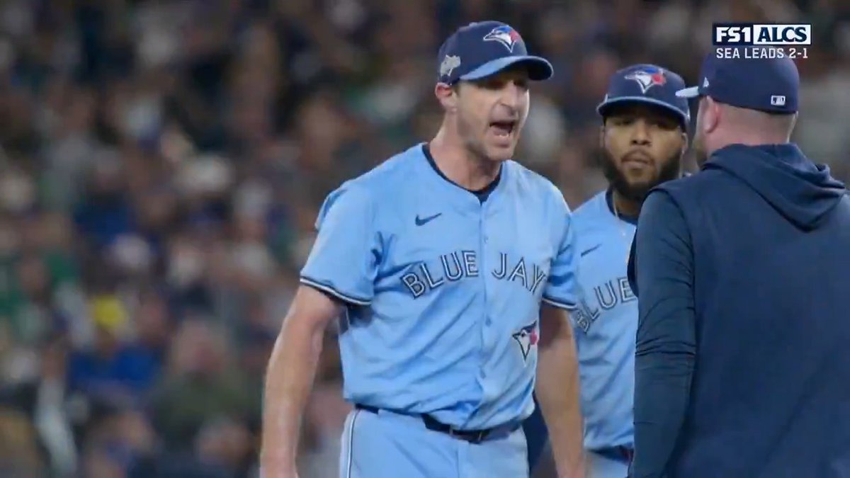 Max Scherzer was NOT coming out of this game 😳 Facing his next hitter, he picks up the strikeout to end the 5th!
