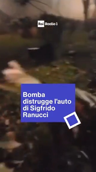 🔴 Attentato nella notte a Pomezia: un ordigno ha fatto saltare in aria le automobili del giornalista #Rai Sigfrido #Ranucci e di sua figlia, davanti la loro casa. Nessun ferito, il conduttore di #Report è stato oggetto di minacce in passato #SigfridoRanucci