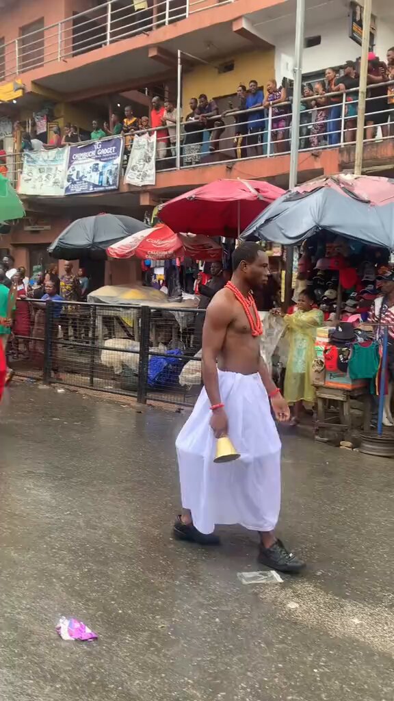 The onitsha #OfalaFestival officially kicks off today with a youth carnival procession