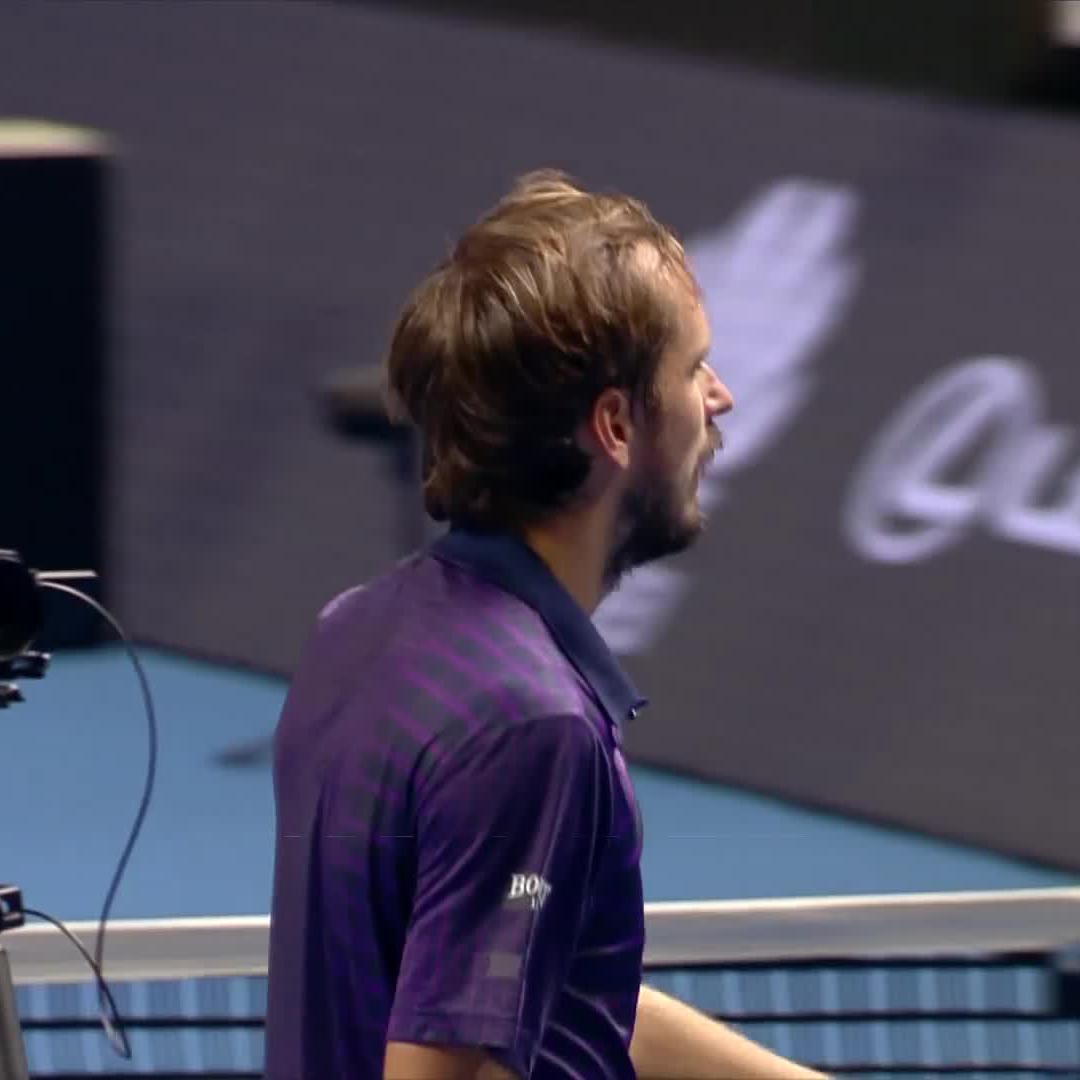 3rd consecutive semi-final 🚀 300th hard-court match victory since 2018 (most on Tour) 😳 Daniil Medvedev wins 9 of the last 11 games to beat Marozsan 7-5 6-2! #AlmatyOpen