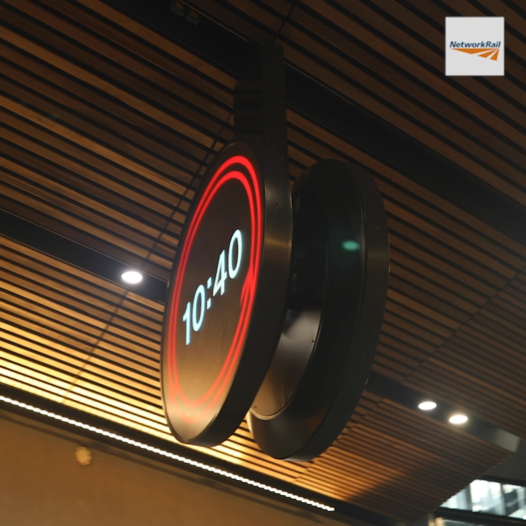 📹 200 years after the first modern railway train ran in Britain, yesterday, we marked the moment with the launch of a new national timepiece. ⏰ The clock created by Design Bridge and Partners’, is based around a digital design. Find out more: 👉