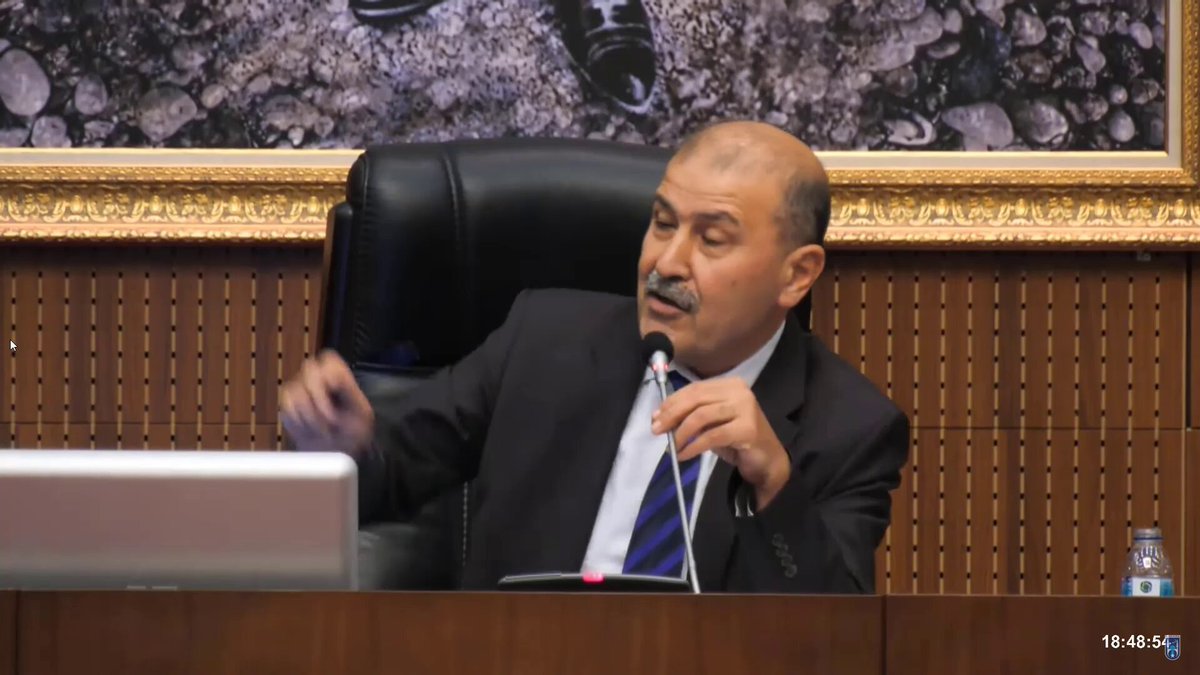 Ankara Büyükşehir Belediyesi Meclis Başkan Vekili Ertan Işık, günlerce susuz kalan Ankara halkı ve çözüm önerileri sunan meclis üyeleriyle dalga geçti! "Sanki Kerbela'da kaldınız, su deposu olana bir şey olmadı" dedi!..