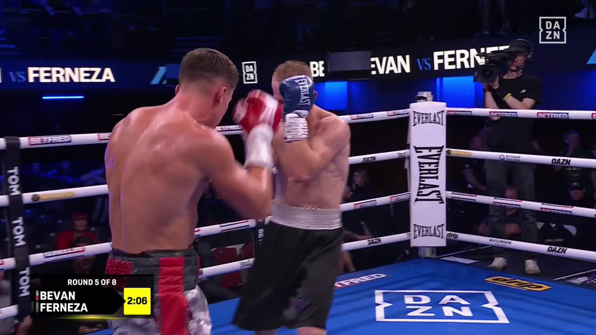 BROKE HIS JAW?! 👀 Taylor Bevan STOPS Lukas Ferneza with a huge left hand! 😳 #ConwayLiddard | Live NOW on DAZN