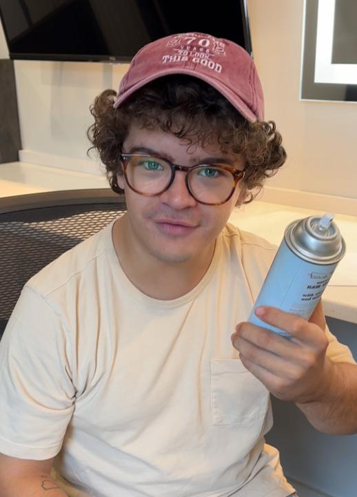 three puffs for the perfect hair 🤝 one continuous spray for self defense