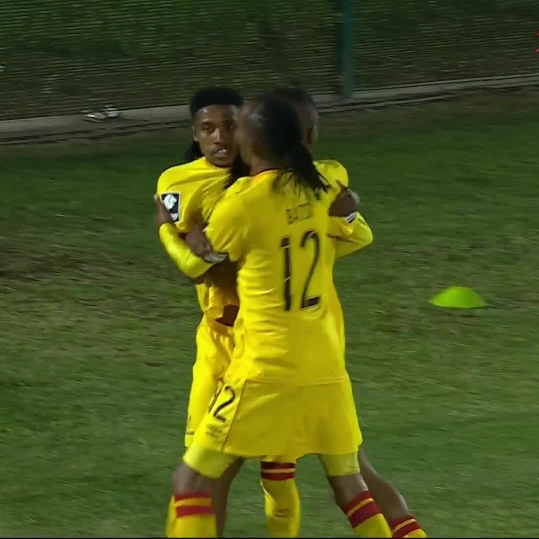 Monnapule Saleng gets his Orbit College goal 💥 But do the defenders have reason to feel aggrieved here 👀👇 📺 Stream #BetwayPrem on DStv: