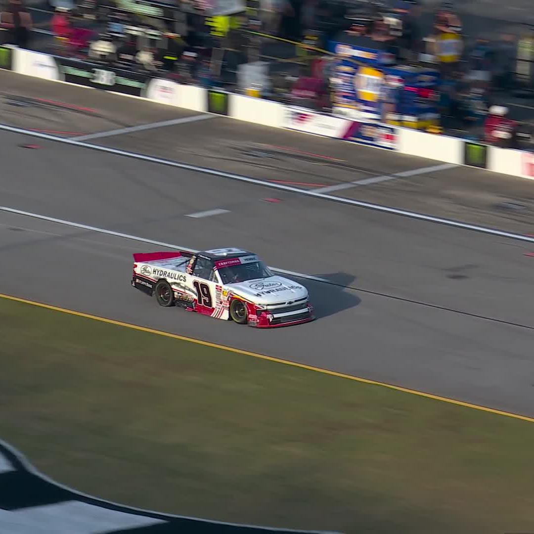 Heavy damage on Daniel Hemric's truck. The No. 19 comes down pit road for repairs. #NASCARPlayoffs