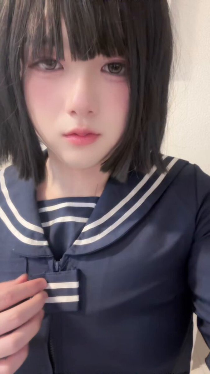 とりあえず一回揉んでおく？ #貧乳