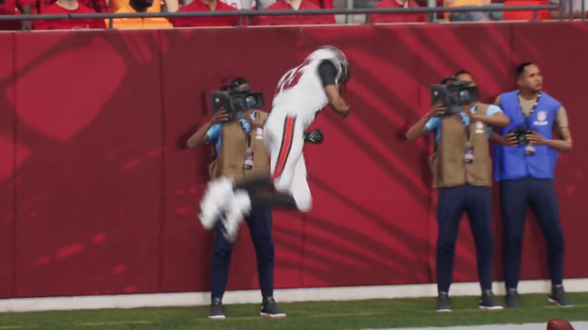 The Week 6 backflip from Tez Johnson in Madden NFL 26 is too tough 😮💨