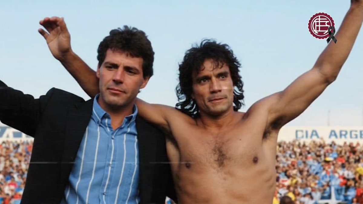 Miguel Ángel Russo siempre representará el trabajo, el compromiso y un legado imperdurable 🇱🇻 Gran artífice de los ascensos conseguidos en 1990 y 1992 y protagonista ineludible en nuestro crecimiento deportivo Allí, en cada paso que de el Club Atlético Lanús, estará presente ♾️❤️