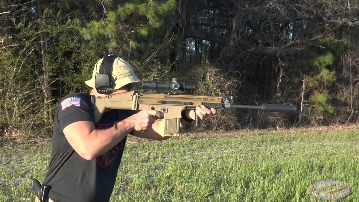 Every full auto Friday we remember America before 1986 when all Americans could purchase new production fully automatic weapons at any local gun store without any significant hassle or exorbitant pricing. We shouldn’t just oppose new gun “laws,” we should also push for the removal of draconian limitations on the freedom of all Americans to exercise their right to self defense in any manner they see fit 🇺🇸 Sending some 7.62x51 M80 through the FN SCAR 17 wearing a Primary Arms PLx 1-8x scope with ACSS reticle in an Aero Precision mount and a HUXWRX flow through suppressor 🇺🇸🤫 #FullAutoFriday #AR15 #SCAR #clone #HUXWRX #GWOT #FDE #1986 #FAF #Friday #ACSS #FirearmsDepot #PrimaryArms #FNSCAR #discontinued #classic #762x51