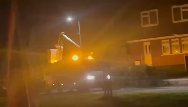 Royaume-Uni : l’Etat envoie des hommes masqués enlever les drapeaux britanniques à 3 heures du matin