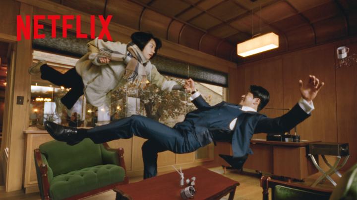 "人の体に触れられない"壮亮(小栗旬)と"人の目が見られない"ハナ(ハン・ヒョジュ)。 それぞれ問題を抱えた2人が果たした奇跡のファーストコンタクト🤝👀 まさに運命的な出会いの瞬間。 #匿名の恋人たち #とく恋 #RomanticsAnonymous