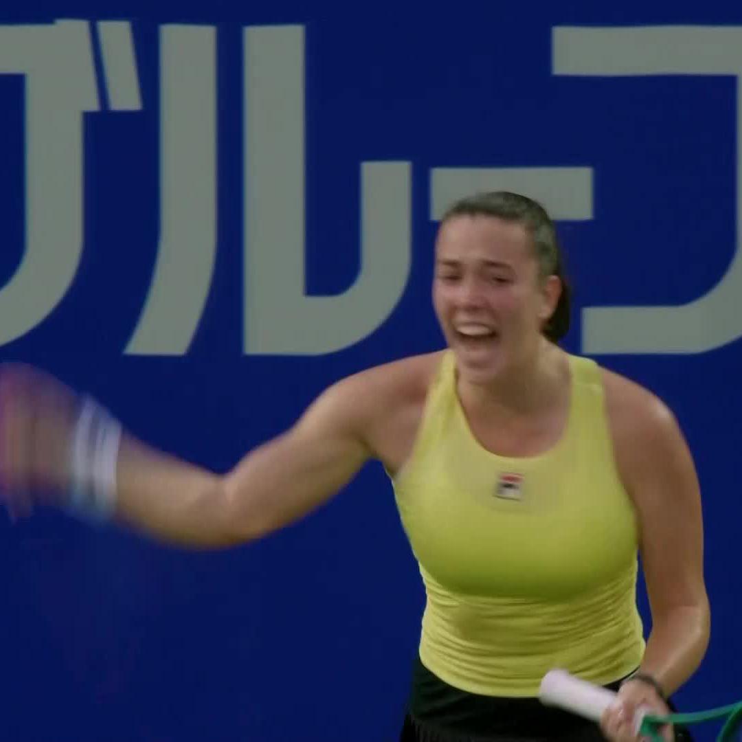 Qualifier ➡️ Finalist 18-year-old Tereza Valentova comes back to win 6-7, 6-4, 6-3 against Cristian in Osaka 💪 #JapanOpen