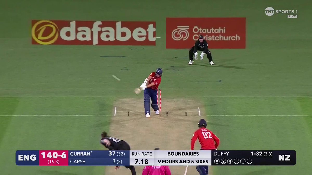 MADNESS FROM SAM CURRAN...!!! 🔥 - He has turned to Mr Consistent in tough moments.