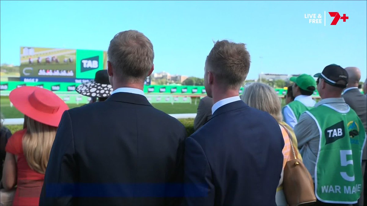 How good was this 💖 Will and JD Hayes had War Machine in The Everest, but they were cheering on Dad's horse Ka Ying Rising like he was their own 🥹