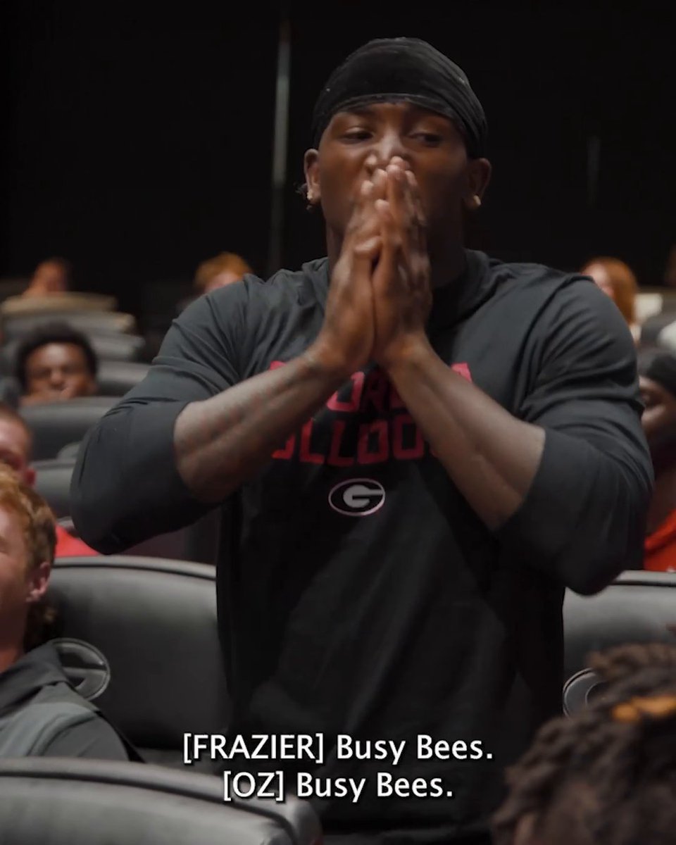 Few people have walked into Athens, Georgia and left the Georgia Bulldogs shocked and bewildered. That is ... until Oz Pearlman 🪄