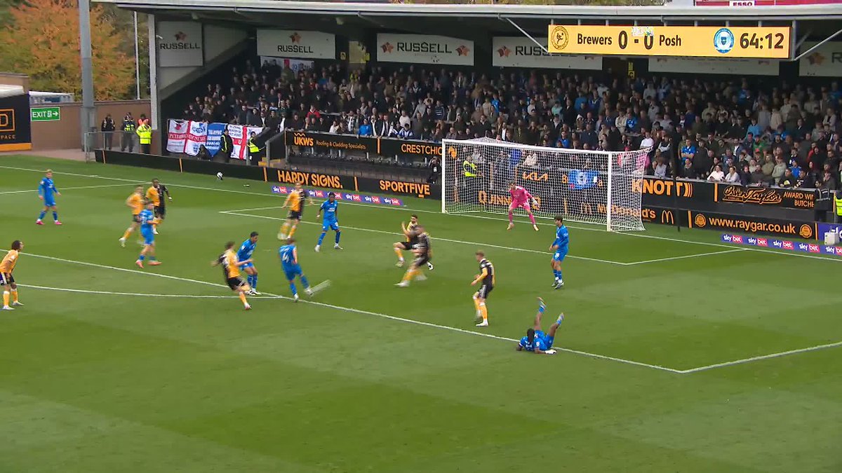 A WONDER STRIKE from Peterborough's Archie Collins! 🚀🤯