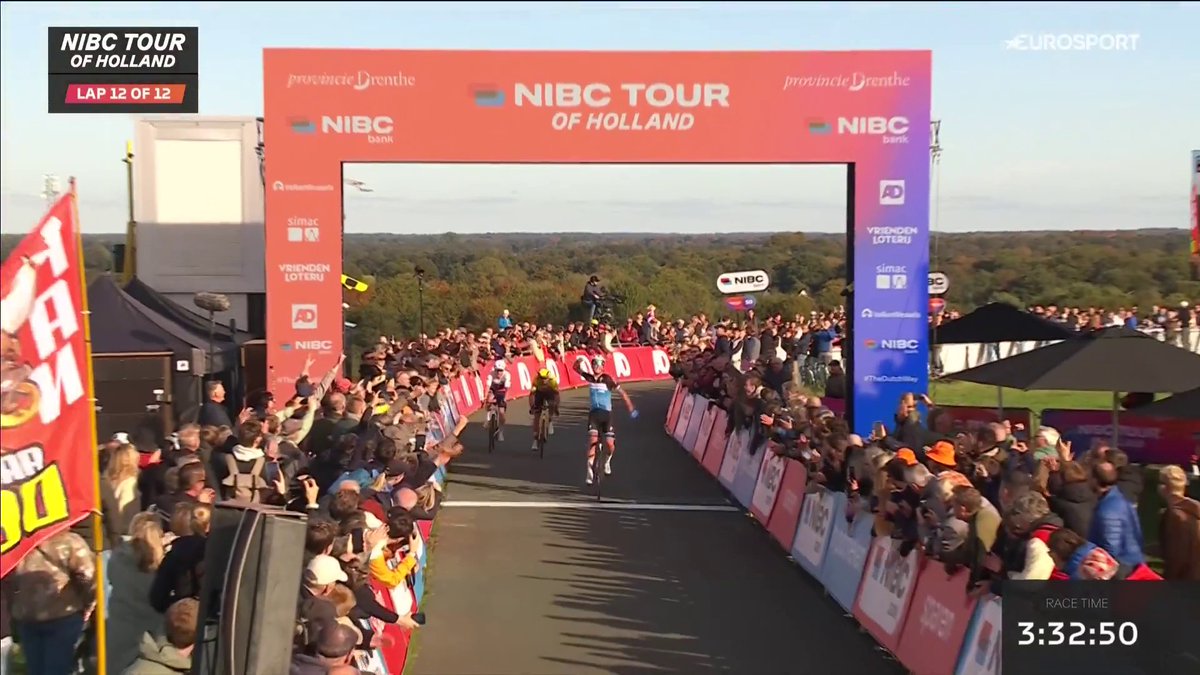 We lose, but we also win in the #TourofHolland. I just watched the final, and proud of how we rode. We rode with the complete dedication in the last race of the year to win. Unfortunately, it hasn't worked out, but as a team, in my opinion, we won today!