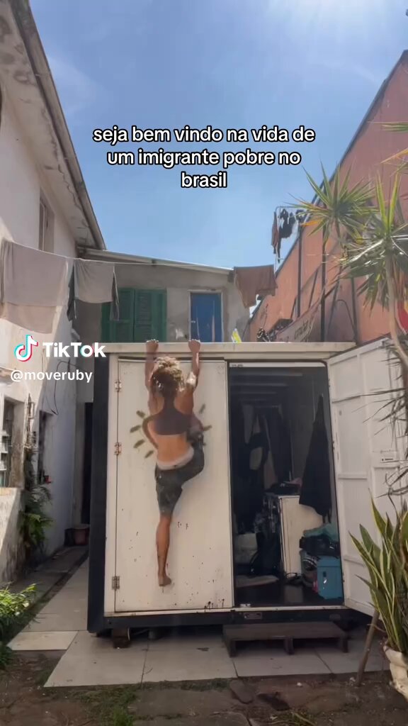 Imigrante “pobre” mostra sua rotina no Brasil.