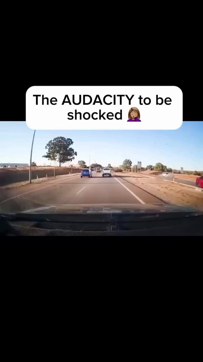 Bro… THERES NOT EVEN A LANE WTF IS SHE DOING
