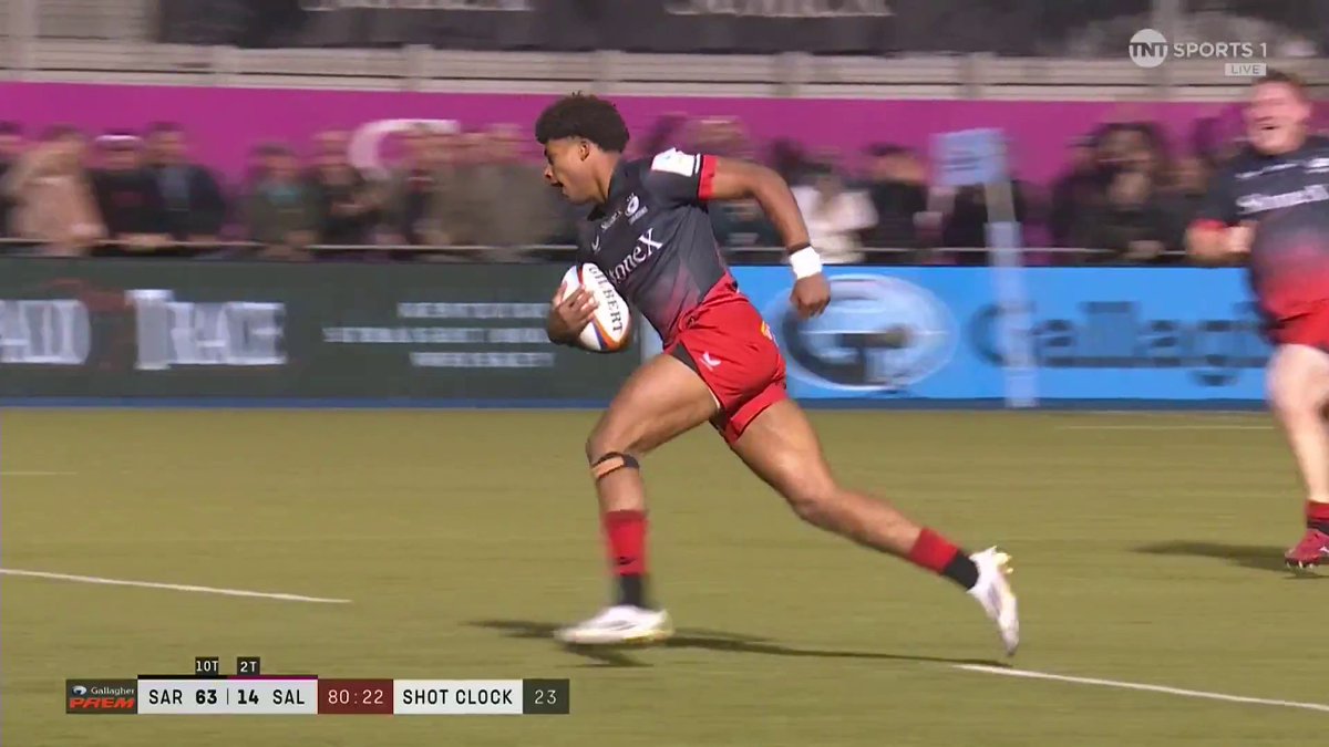 Noah Caluori has FIVE tries 🔥 He's 19-years-old. Wow! 🤯