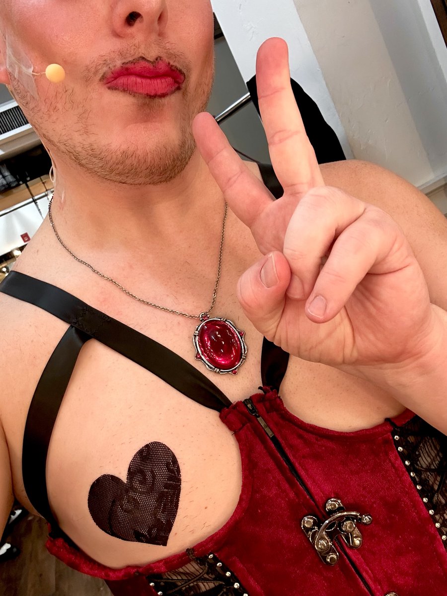 Frank N' Furter's got his own style 💋