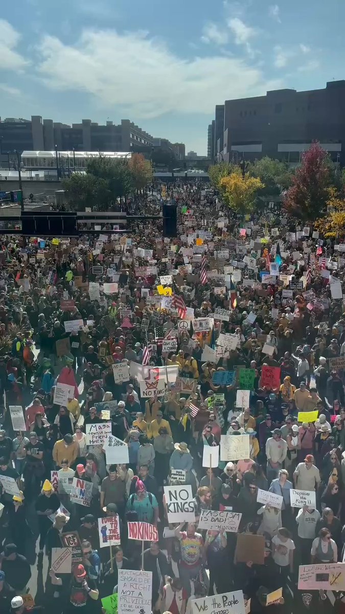 'No Kings' protesters march in downtown Minneapolis. Live coverage: 📹️ Alex Kormann/The Minnesota Star Tribune