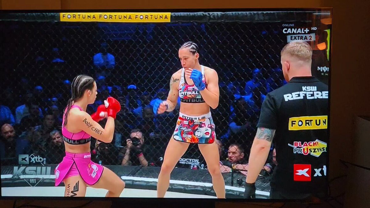 Ale to dobre było! Początek walki. Polowała na to i trafiła Laura Grzyb. #KSW111