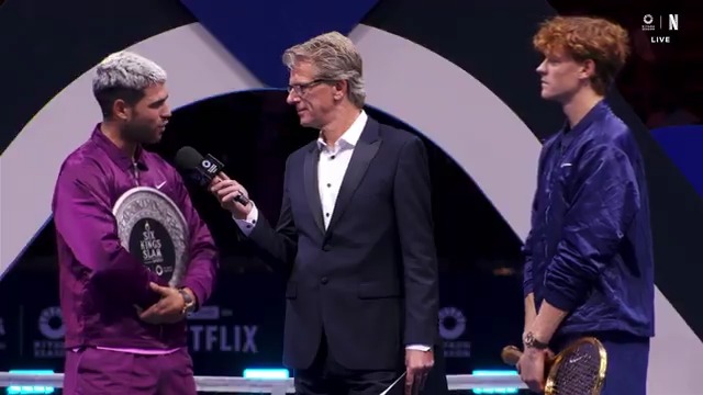 "No lo quiero demasiado cuando juega de esta manera. No es divertido estar en frente suyo. A veces parece que está jugando ping pong" 😂 Alcaraz sobre Sinner.