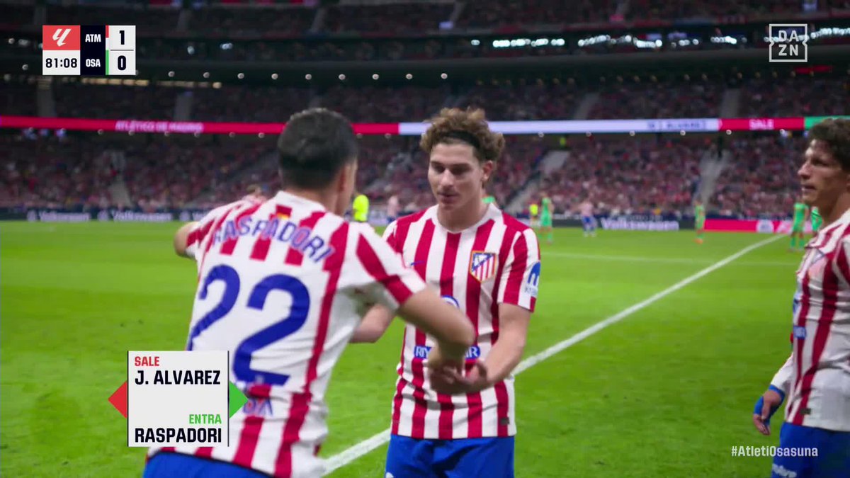 La ovación que se ha llevado Julián Álvarez hoy en el Metropolitano es merecidísima. Esté más o menos acertado, se pasa el partido entero corriendo, presionando y haciendo todo por el equipo. Jugadores así es lo que queremos.
