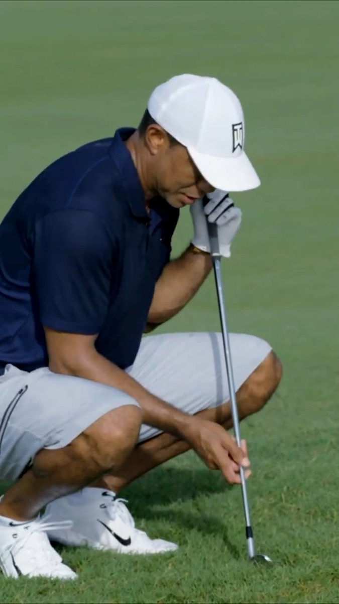 Tiger Woods breaks down his strategy for hitting out of a buried lie. ✍️
