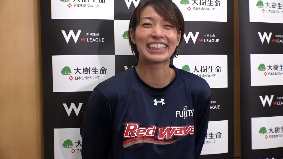2021-22シーズン以来の現役復帰💪 #前澤澪 試合後🎙 「娘も初めての生観戦。娘の前でプレーできたというのは凄い嬉しかったです」 🏀大樹生命 #Wリーグ🏀 本日 Game2 14:00 #富士通 🆚 #デンソー ▶視聴は #走る鋼ママ W LEAGUE(Wリーグ) 富士通レッドウェーブ