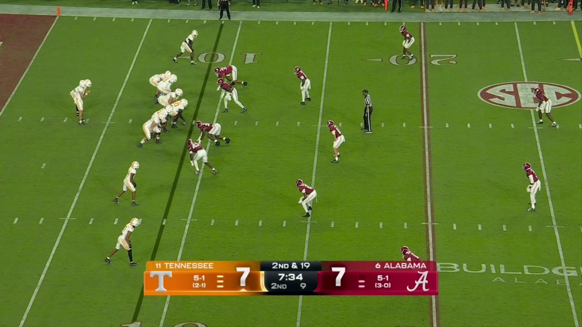 SAFETY ALERT 🚨 Alabama gets the TD as well on the ensuing drive 👀