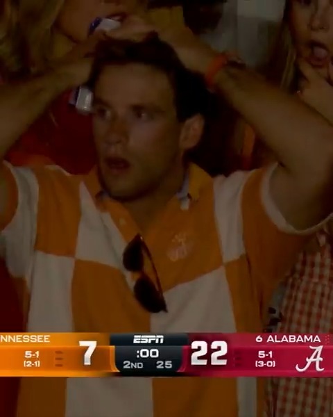 END ZONE TO END ZONE. AN UNBELIEVABLE PICK SIX TO CLOSE THE HALF. 🤯 Alabama Football x 📺 ABC