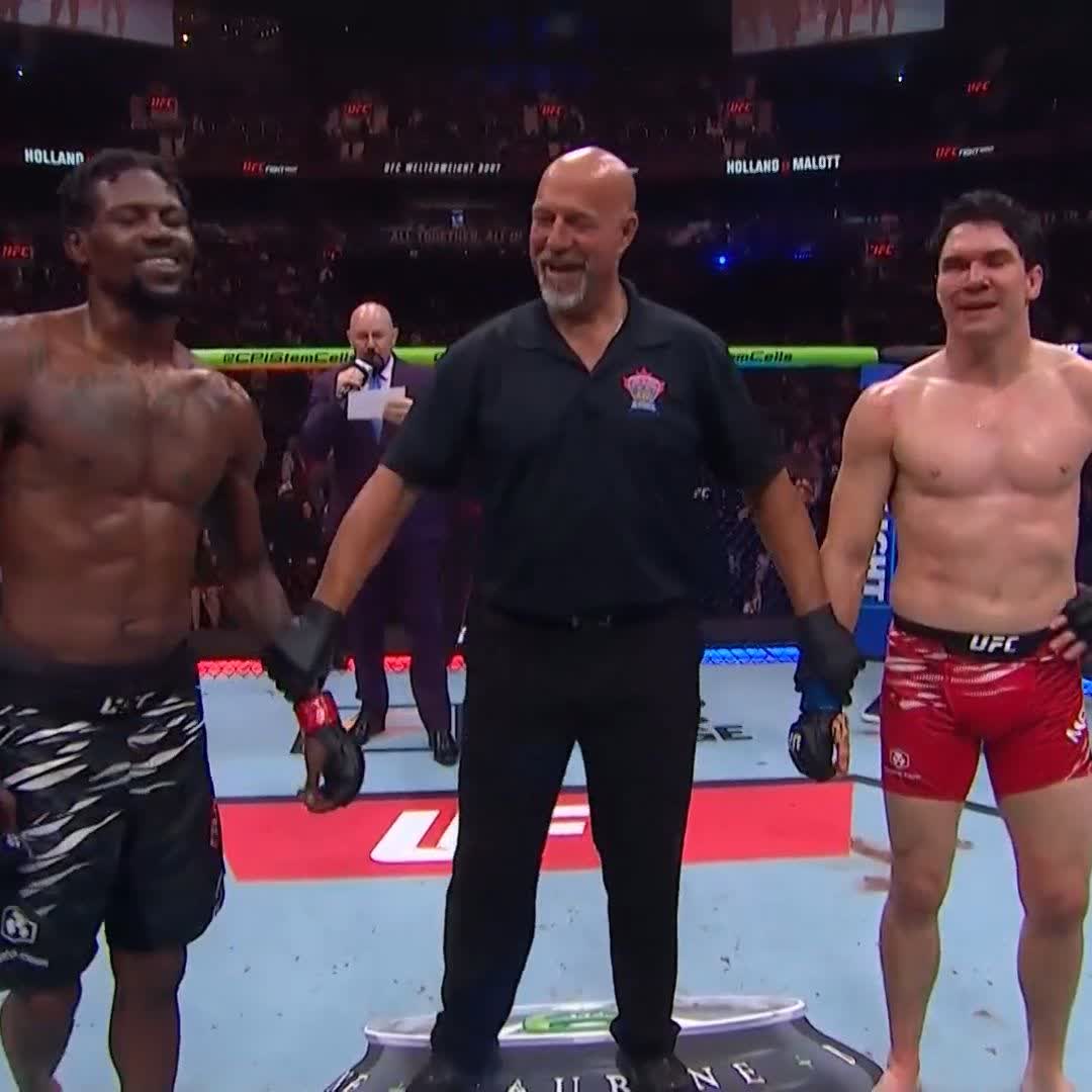 Clean sweep in the co-main! ✍️ Mike Malott earns the UD victory tonight! [ #UFCVancouver | LIVE on the @ESPN app ]