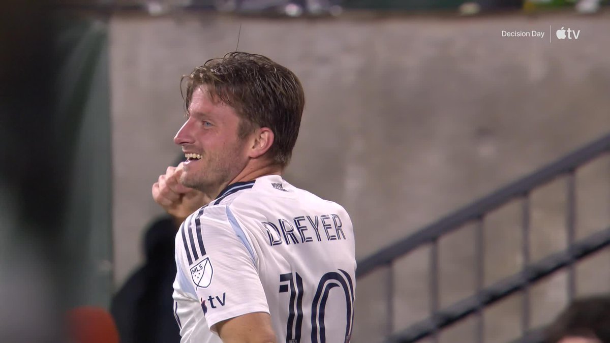 BUT CAN WE DO IT ON A COLD, RAINY NIGHT IN PORTLAND??? yes, he can. 🍦
