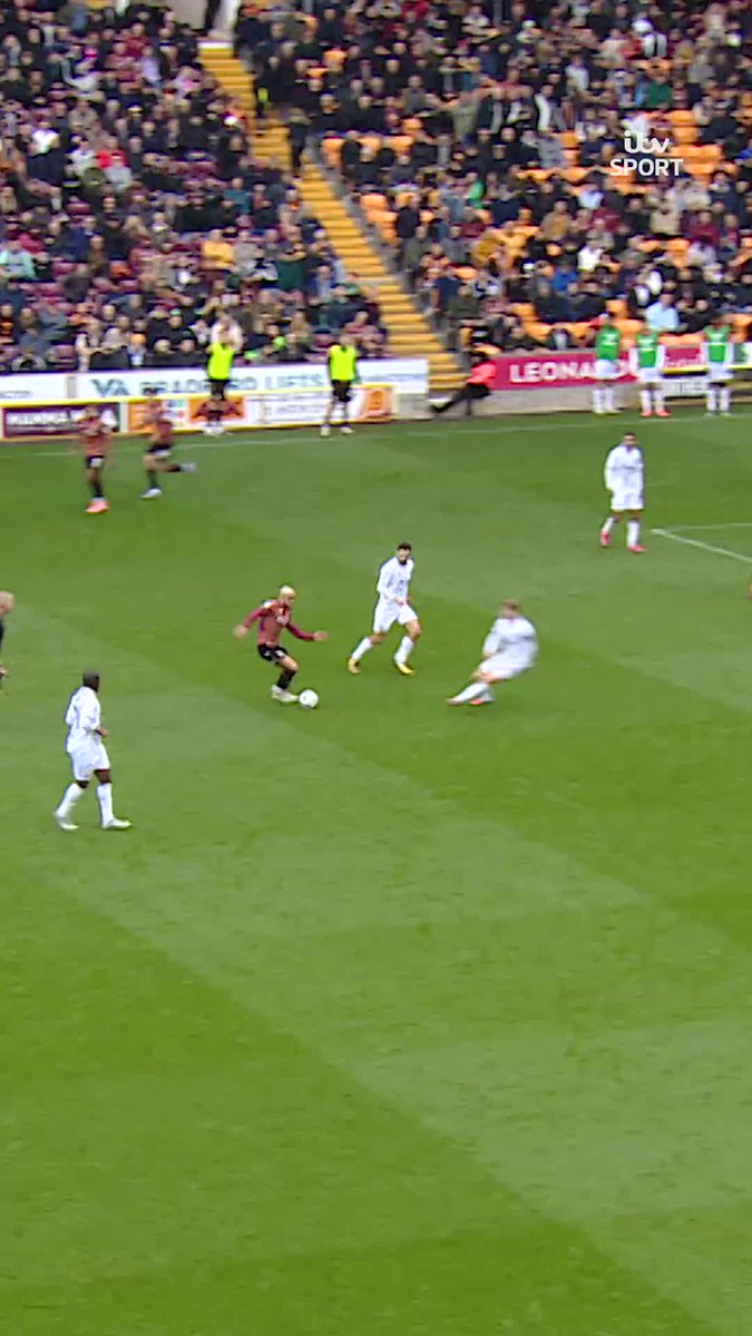 Reyes Cleary scored quite possibly the goal of the century for Barnsley FC yesterday 🤯