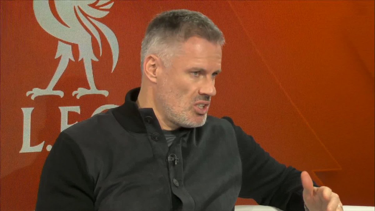 "Salah needs to do more..." Jamie Carragher says Mohamed Salah needs to contribute more on the pitch 😮