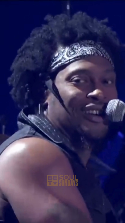Some voices come from sacred places. D’Angelo’s was one of them. His music carried the soul of the church into the heart of R&B. His performance of “How Does It Feel” and “Sugah Daddy” at the 2012 BET Awards was a masterclass in R&B, Gospel, Soul, and quartet influence. It was raw. It was reverent. It was undeniably Black. A true architect of modern soul, his influence will forever echo through the DNA of R&B. Rest in peace, D’Angelo. 🕊️ #BETSoulSundays