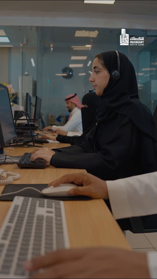 شركة منصات العقارية منصات العقارية - Menassat Realty Co قدمت فكرة إعلانية خارج الصندوق، حصدت الإعجاب في الداخل والخارج في دول مثل: الكويت 🇰🇼 ومصر 🇪🇬 وقطر 🇶🇦 والإمارات 🇦🇪 #عقار -