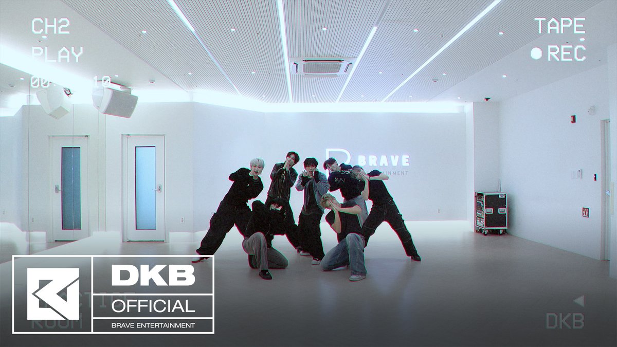 𝙳𝙺𝙱 𝚝𝚑𝚎 𝟿𝚝𝚑 𝙼𝚒𝚗𝚒 𝙰𝚕𝚋𝚞𝚖 [𝗘𝗺𝗼𝘁𝗶𝗼𝗻] 𝐷𝐾𝐵:𝐹𝑂𝑂𝑇𝐴𝐺𝐸\𝐼𝑟𝑜𝑛𝑦\𝑆𝑃𝑂𝐼𝐿𝐸𝑅 2025.10.23. 6PM (KST) #다크비 #DKB #Emotion #Irony #20251023_6PM