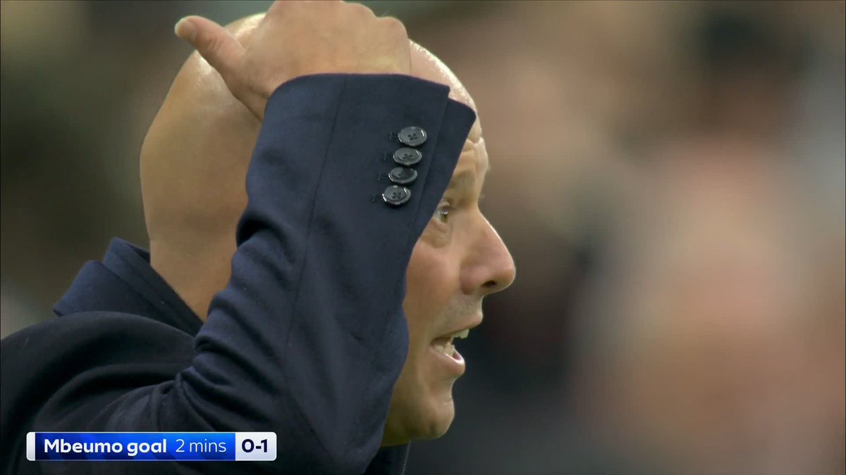 "Dream start" 😍 "Virgil van Dijk makes a big mistake" ❌ Roy Keane and Jamie Redknapp share their half-time thoughts on the Man United goal 💭