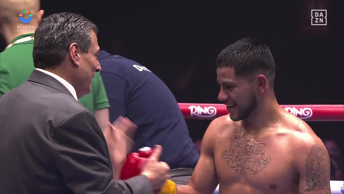 Mosqueda with a HOME RUN BODY SHOT 😤🔥 #BoxingGrandPrix | Live on DAZN