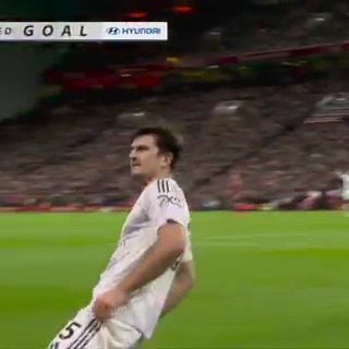 CHAOS ON MERSEYSIDE. 🤯 LIVERPOOL EQUALIZE—BUT HARRY MAGUIRE GIVES MAN UNITED THE LEAD JUST MOMENTS LATER.