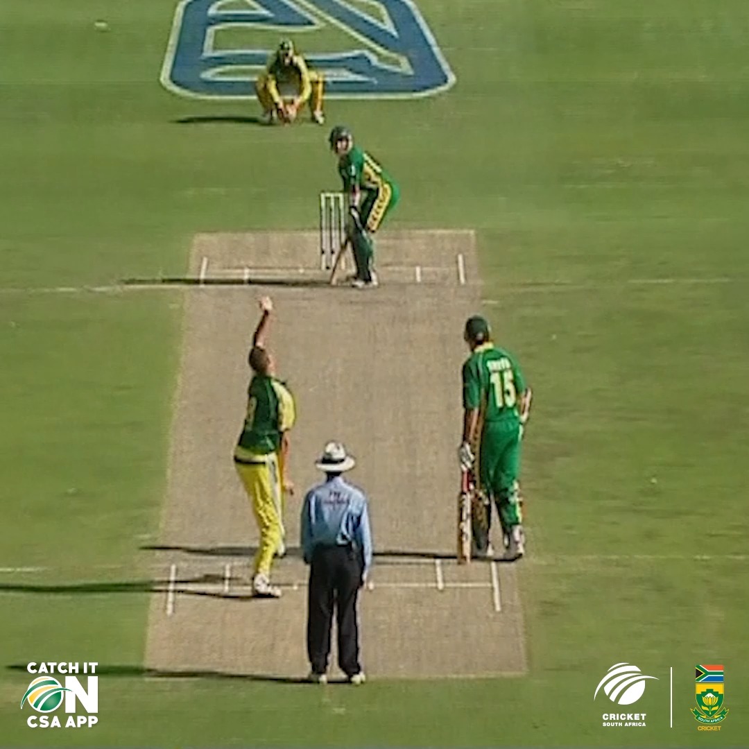 Gibbs 175* at Jo’burg in 2006, he walked off with SA on 299/1 in the 31st overs. Nearly 10 runs an over in those days! Without this knock, 438 never happens.
