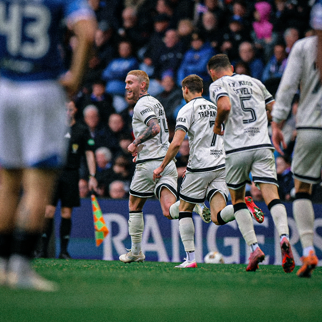 🎥 Every angle, in all its glory Craig Sibbald picks out the top corner with a stunning, long-range strike to put the Terrors in front at Ibrox 😱☄️
