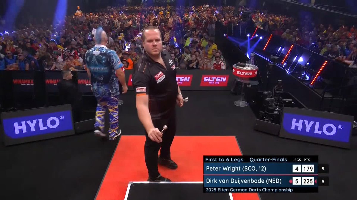 WE'RE GOING ALL THE WAY! What a match this has been! Dirk van Duijvenbode pinned the 160 in the previous leg to break the throw, and now Peter Wright responds with a break of throw himself to throw for the match in the decider! 📺 #ET14 | QF