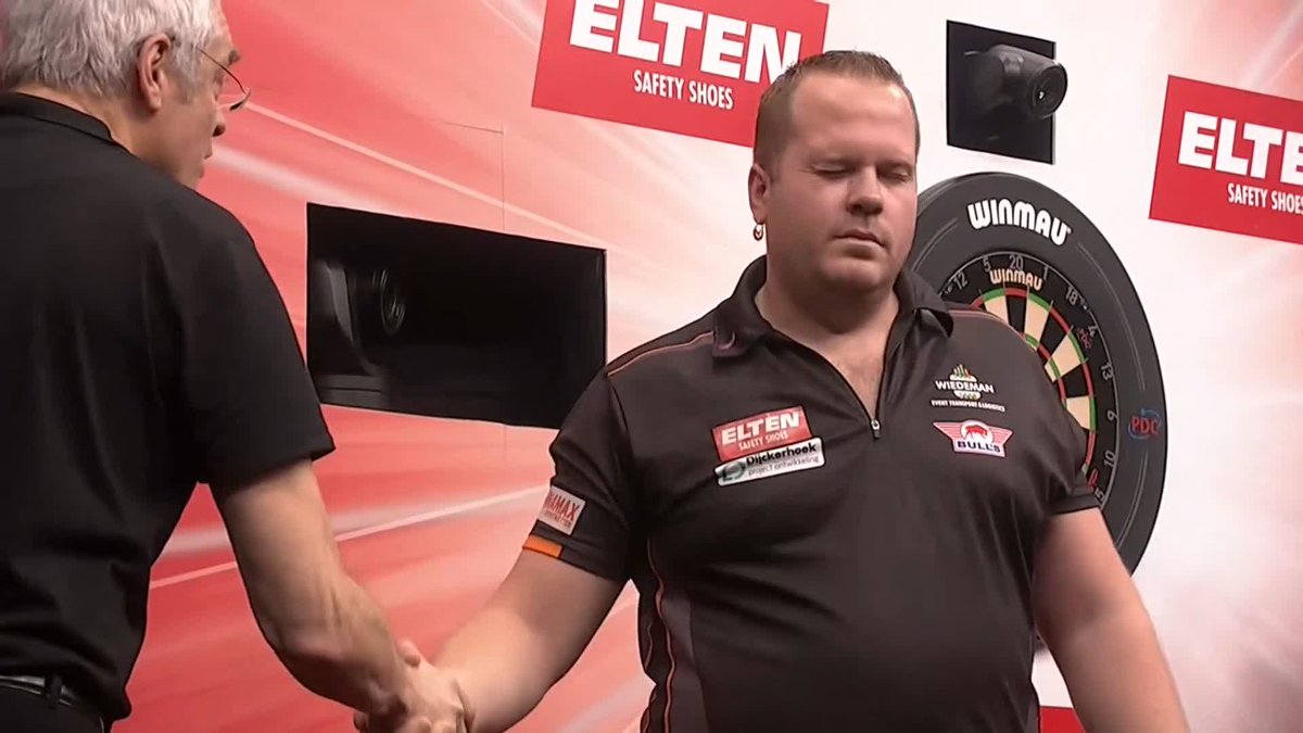 DIRK WINS THE DECIDER! Dirk van Duijvenbode's incredible weekend will continue for at least one more game! The defending champion in Hildesheim is beaten, as Dirk beats Peter Wright 6-5! 📺 #ET14 | QF