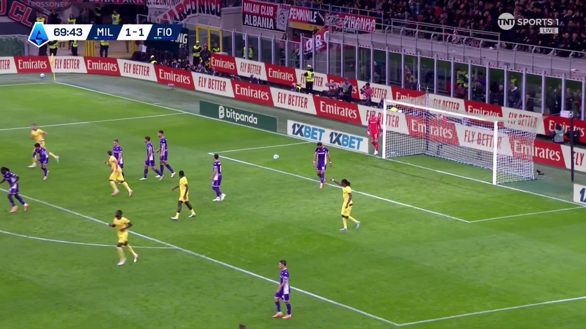 Rafael Leão at his very best ⭐ The forward strikes from distance to level the game against Fiorentina 🎯 📺 TNT Sports & discovery+ UK