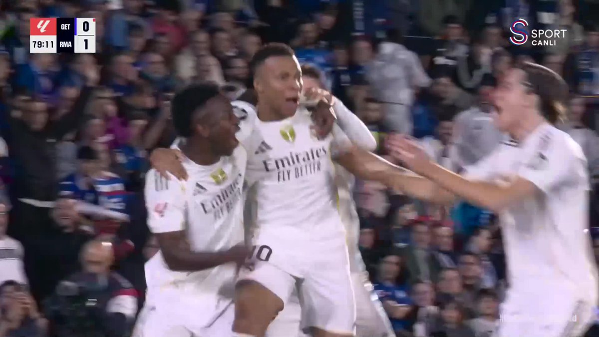 ya kardeşim bak söylüyorum ben Real Madrid uzmanıyım. 2,5 yıldır bu takımın her maçını izliyorum. bu takımın baş belası Bellingham. bundan kurtulmaları lazım. bak Bellingham'ı oynatmak için Arda'yı yedek bırakmışlar bugün. maçı çözen yine Arda oldu.